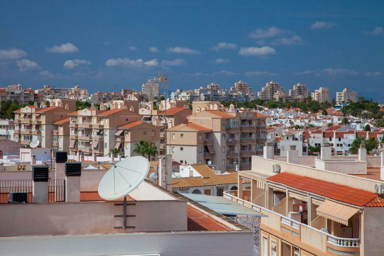 Apartment Islandia Torrevieja Exteriör bild